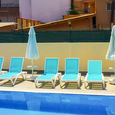 Sea Bird Beach Отель 4*